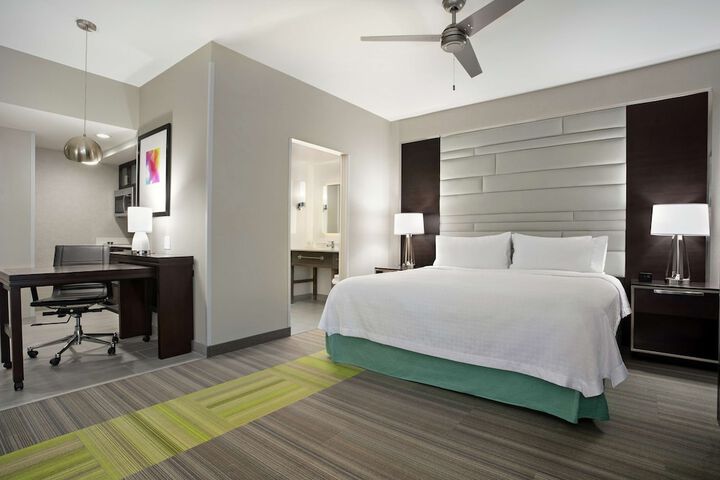 Room 19 of 37