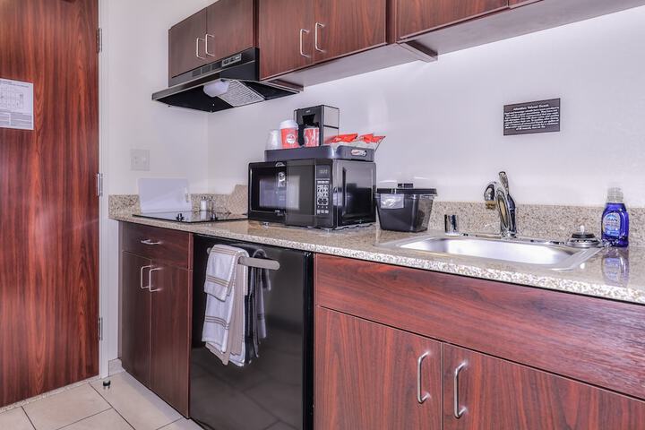 Cobblestone Hotel & Suites - Rhinelander