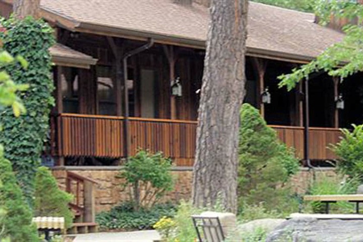 Hotel Exterior 53 of 66