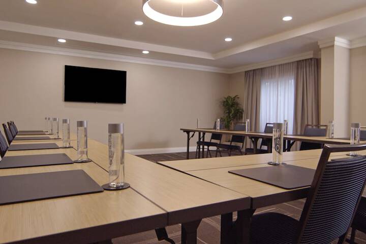 Hampton Inn by Hilton Hallandale Beach Aventura