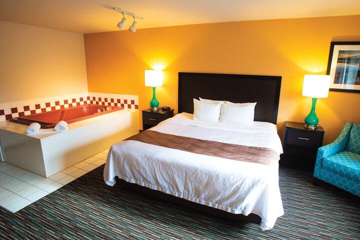 Room 40 of 61