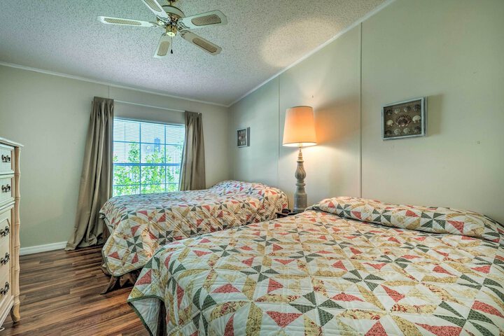 Anglers Getaway: Homosassa Home w / Boat Dock!