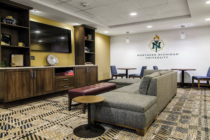 Staybridge Suites Marquette by IHG