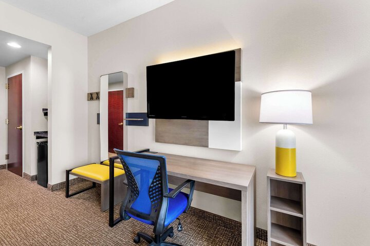 Room 20 of 45