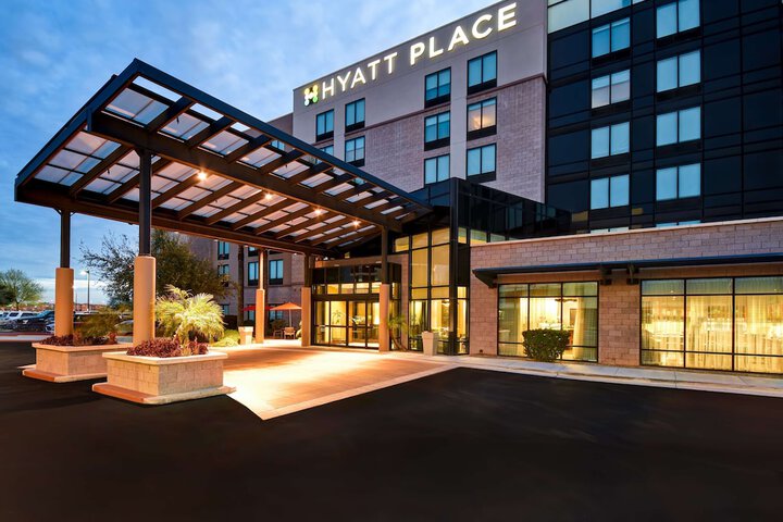 Hotel 7 of 49
