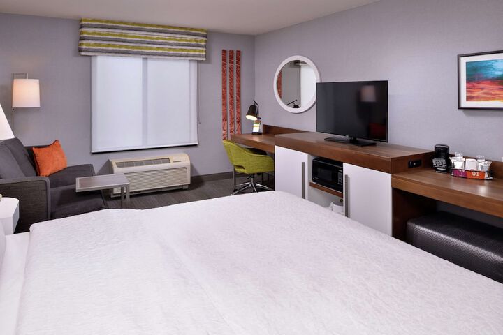 Room 16 of 65