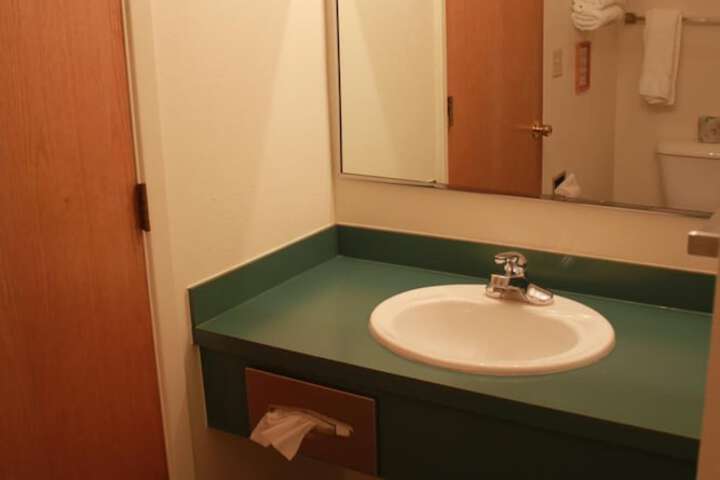 Room 16 of 24