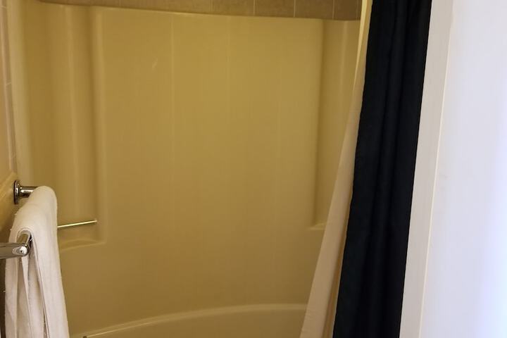 Room 20 of 29