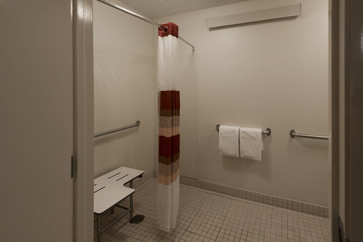 Room 12 of 31