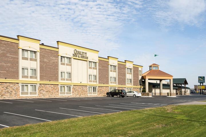 Quality Inn & Suites Ames Conference Center Near ISU Campus