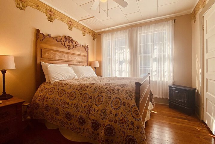 Room 93 of 113