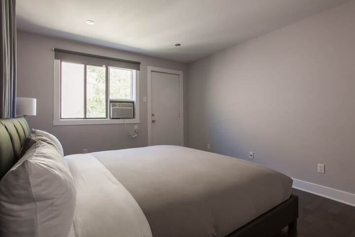 Room 12 of 30
