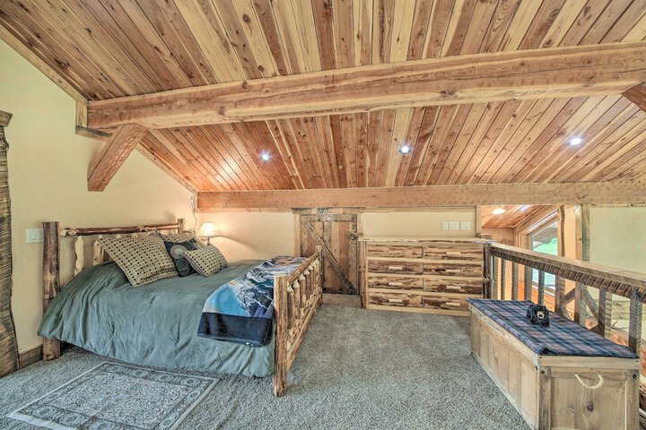 Private Deck & Mtn Views: Family Getaway in Eureka