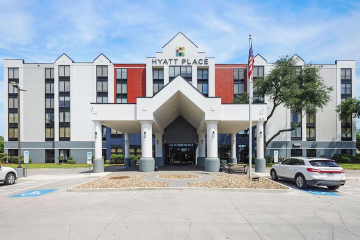 Hotel 3 of 33