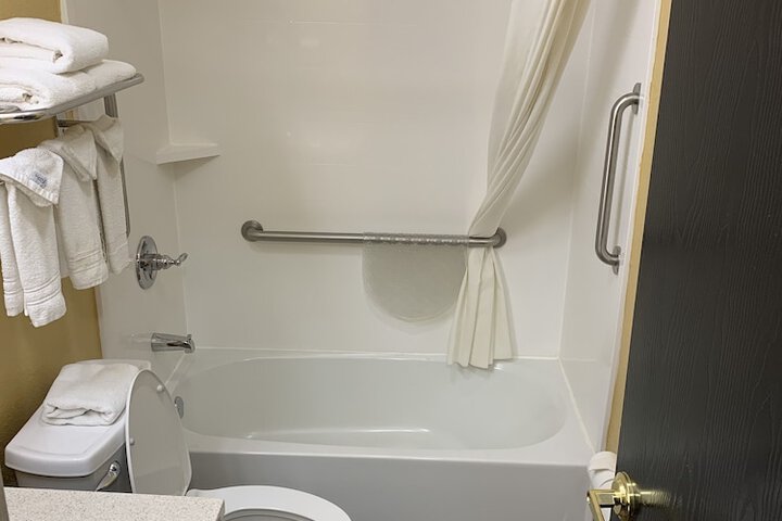 Super 8 by Wyndham Richmond