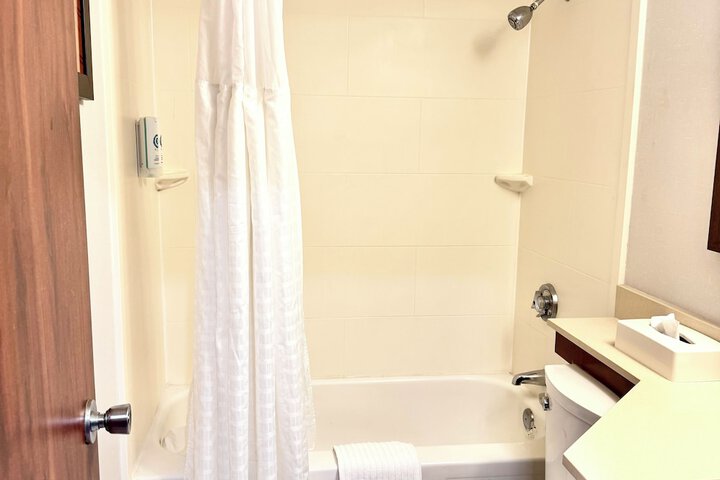 Comfort Inn Manchester Airport