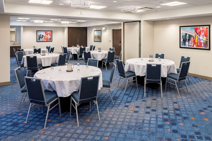 Hampton Inn & Suites by Hilton Halifax - Dartmouth