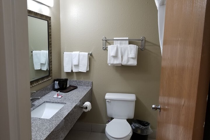 Super 8 by Wyndham Bellefontaine