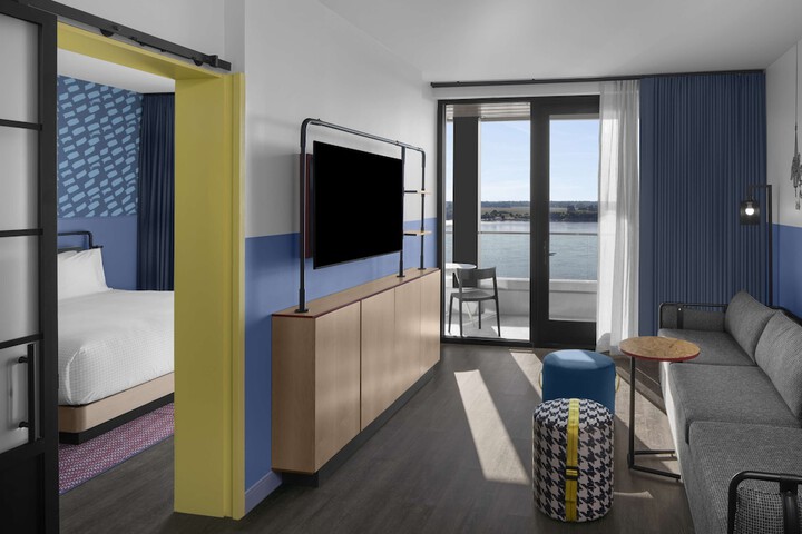 Room 12 of 35