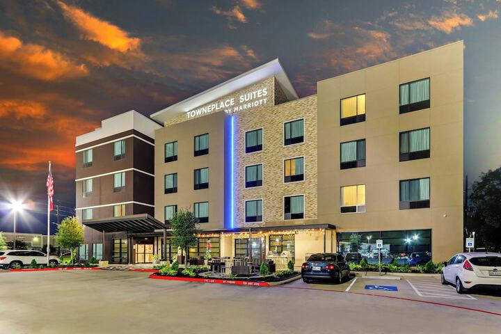 Hotel 5 of 63