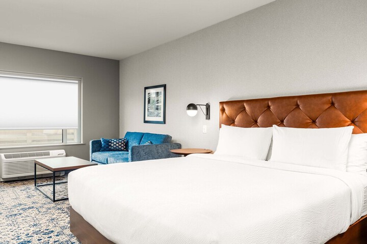 Four Points by Sheraton Kelowna Airport
