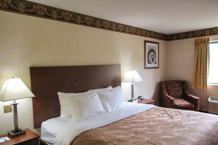 Room 13 of 17