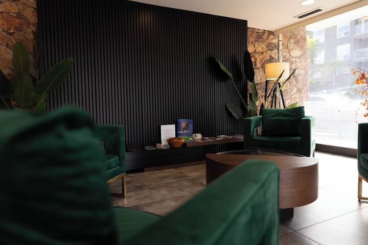The Thompson Hotel