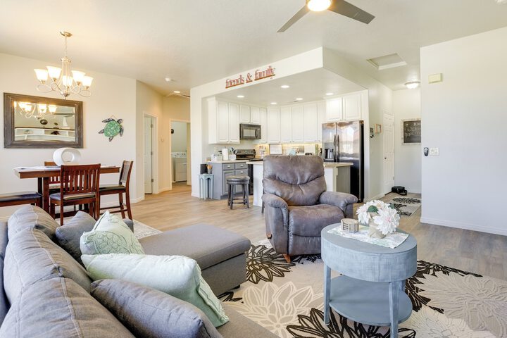 Mesquite Vacation Rental Condo w / Resort Amenities