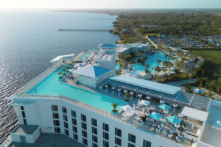 Sunseeker Resort Florida Gulf Coast Curio Collection Hilton
