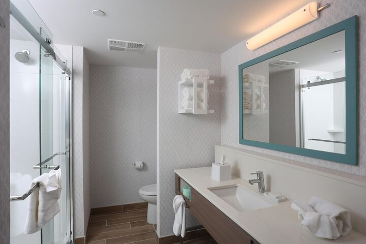 Hampton Inn & Suites Manistee Waterfront