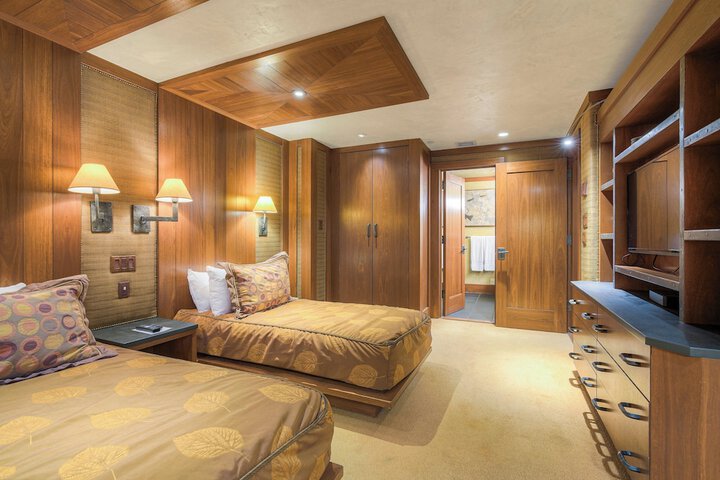 The Lodge at Vail a RockResort by Vail Resorts