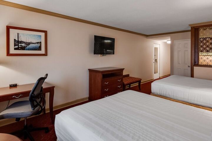 Room 21 of 37