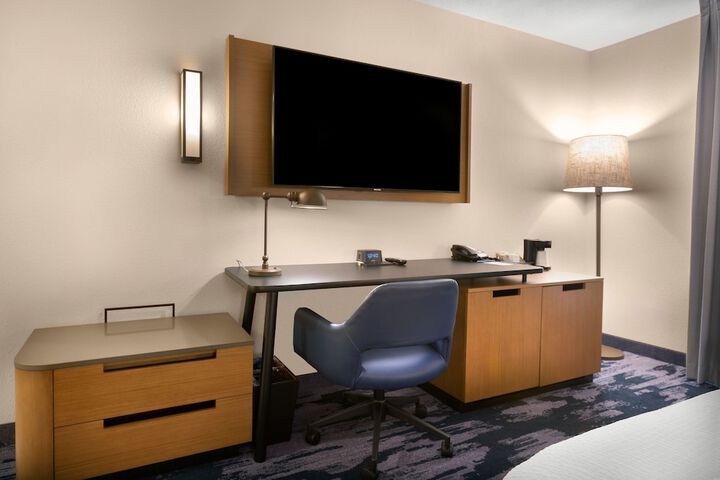 Room 22 of 36