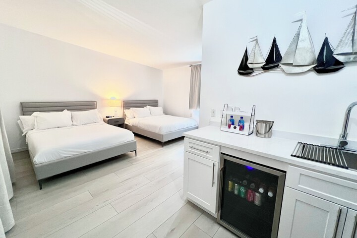 Wainscott Woods Retreat