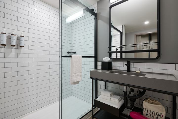 Room 20 of 42