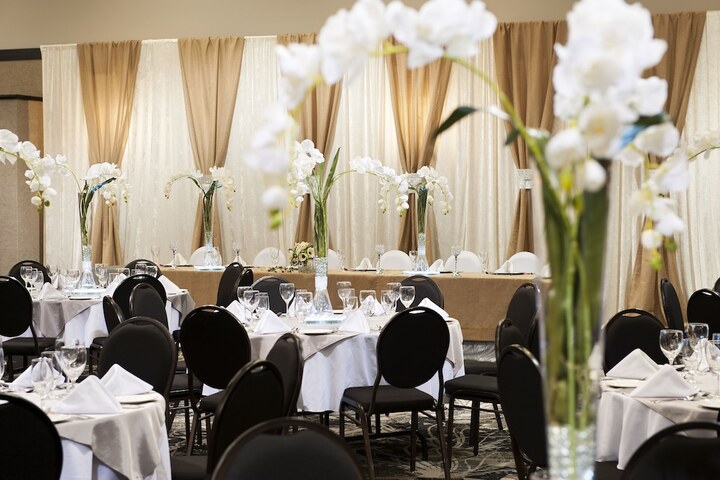 Ballroom/Hall 45 of 53
