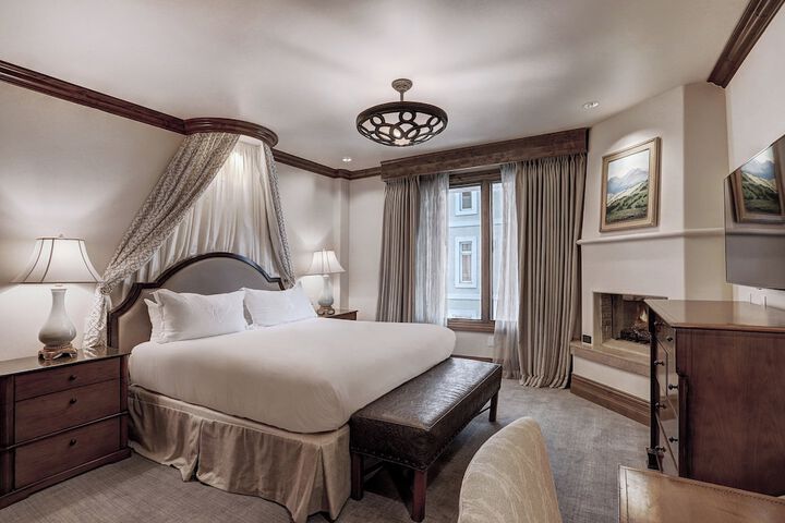 Room 157 of 450