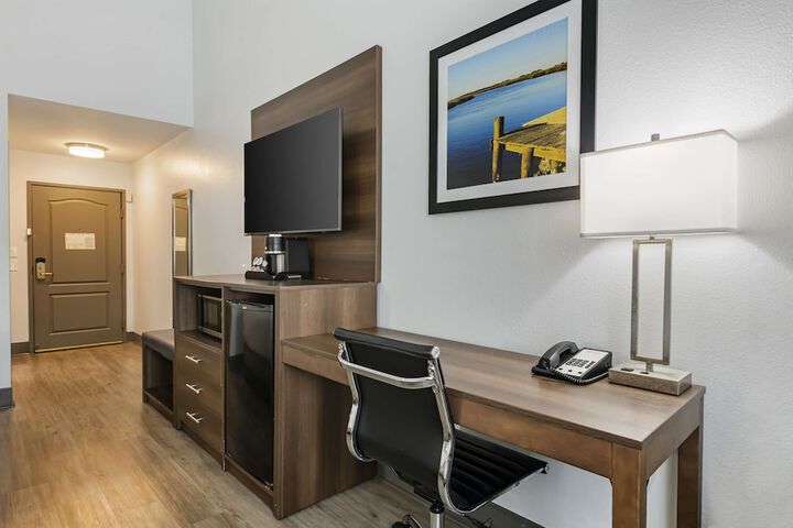 Room 14 of 40