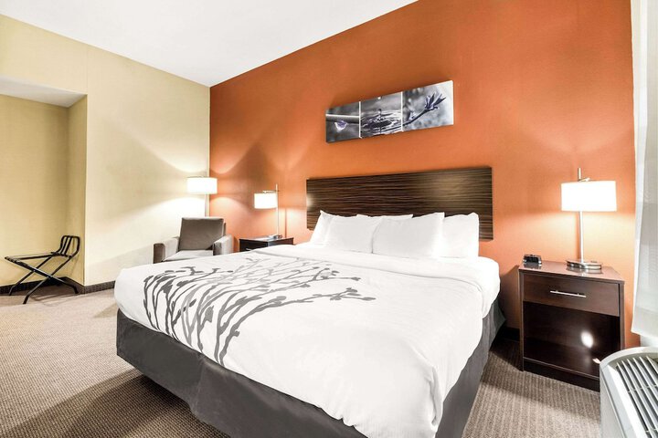 Room 36 of 60