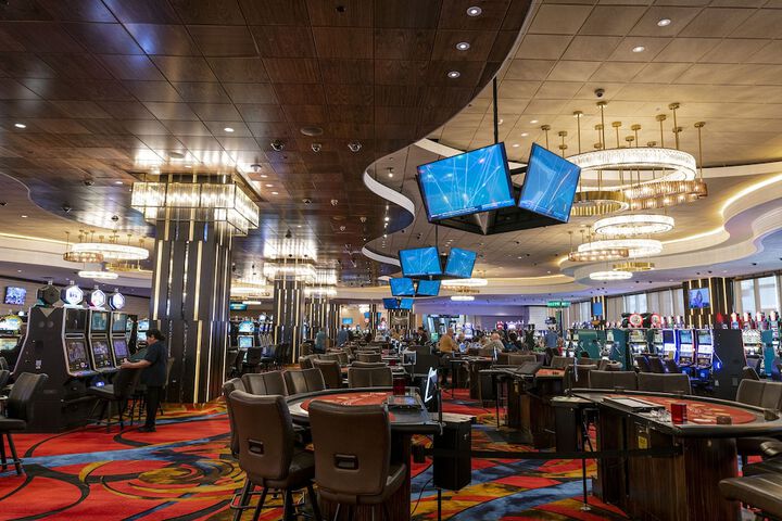 Horseshoe Black Hawk - a Caesars Rewards Destination