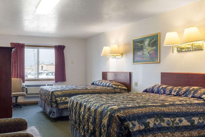 Rodeway Inn West Fargo Main Ave.