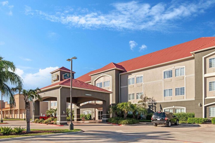 Hotel 4 of 50
