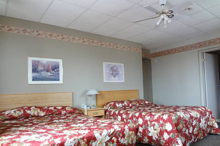 Room 53 of 63