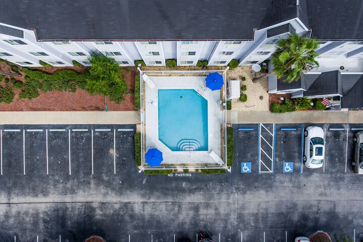 Microtel Inn & Suites by Wyndham Palm Coast I-95