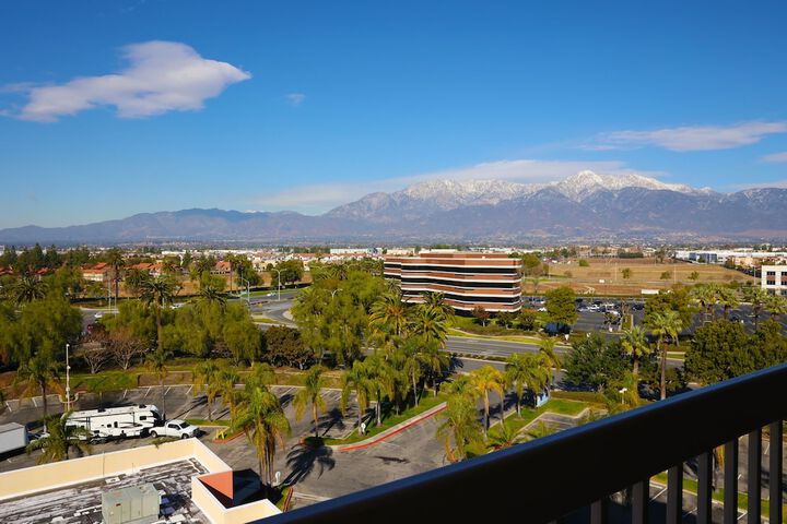 Ontario Airport Hotel & Conference Center