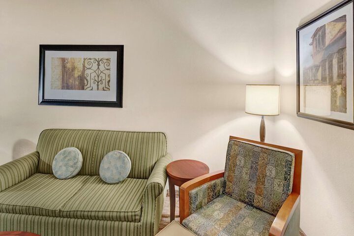 Room 4 of 22