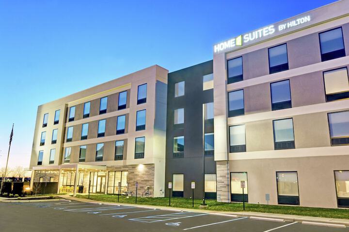 Hotel 7 of 45