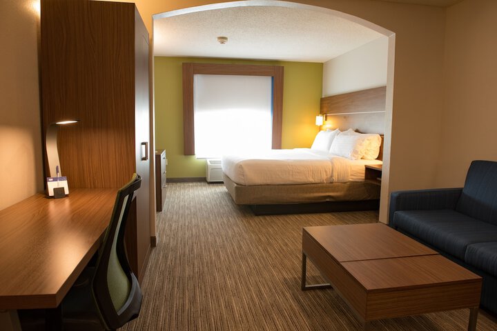 Room 17 of 45
