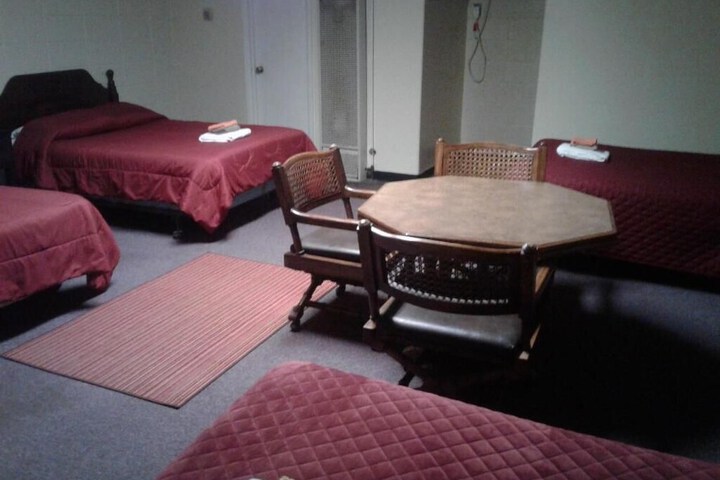 Dighton Inn