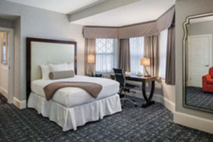Room 43 of 48